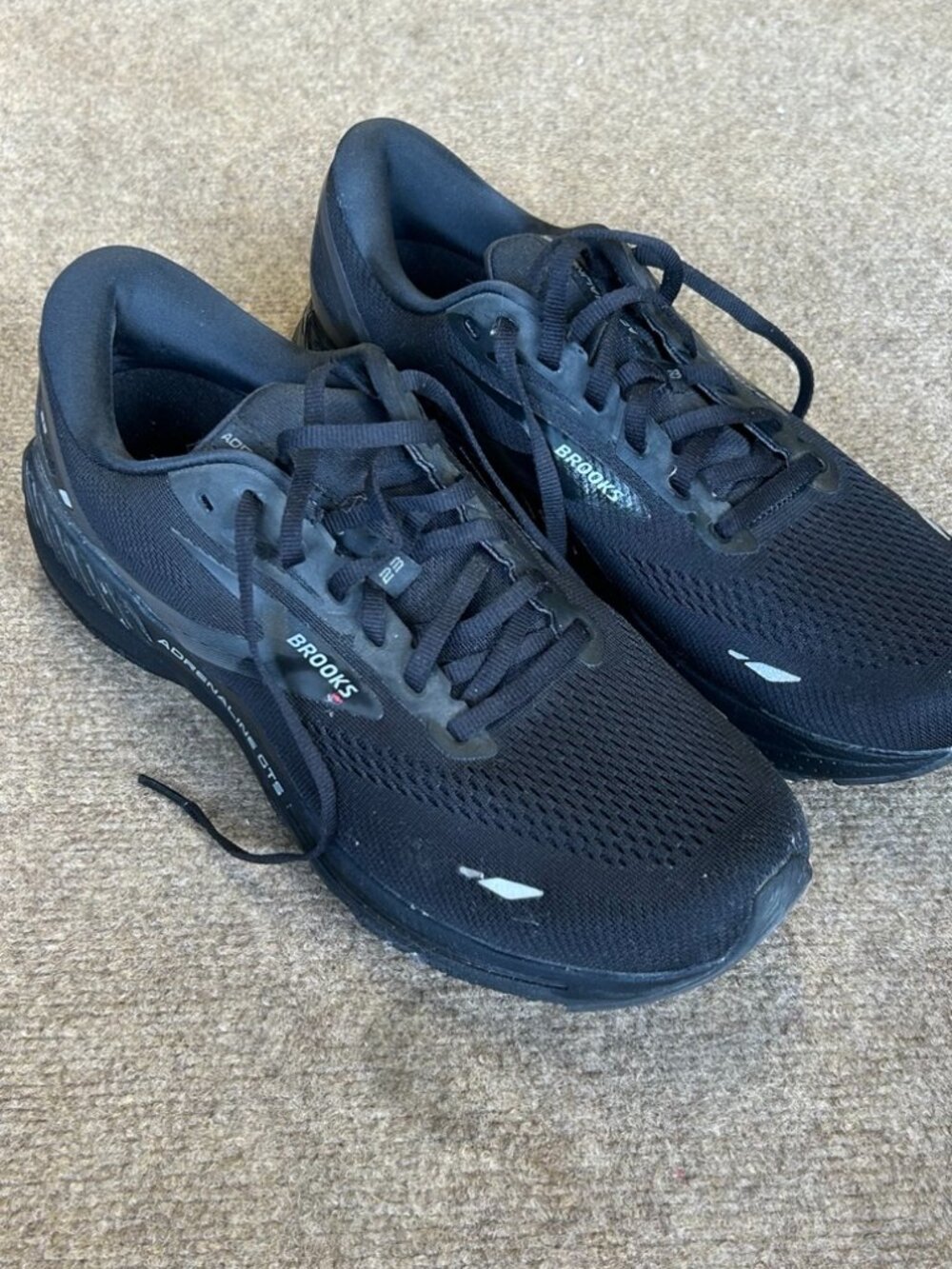 Brooks Adrenaline GTS 23 Black Running Shoes – Lightly Worn